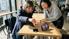 더블클립 2개로 끝, 책상 위 스마트폰 스탠드 초간단 만들기